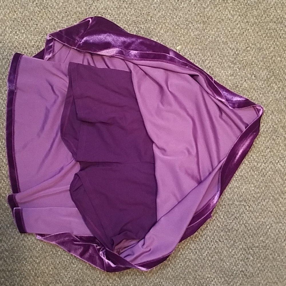 Skirt - Picture 2 of 2